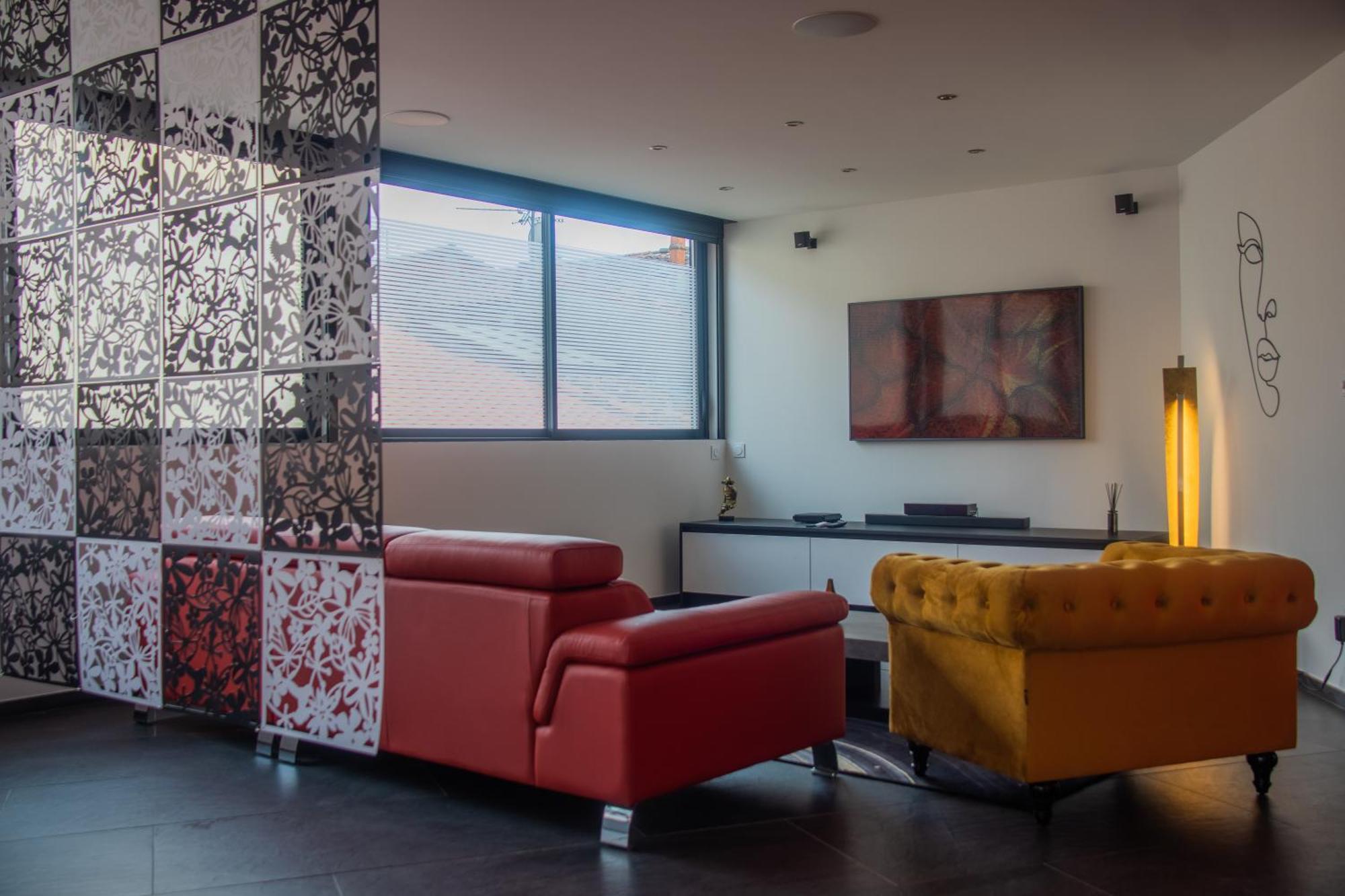 Loft 150 M2 Jacuzzi, Sauna Et Massage Blagnac Exteriör bild