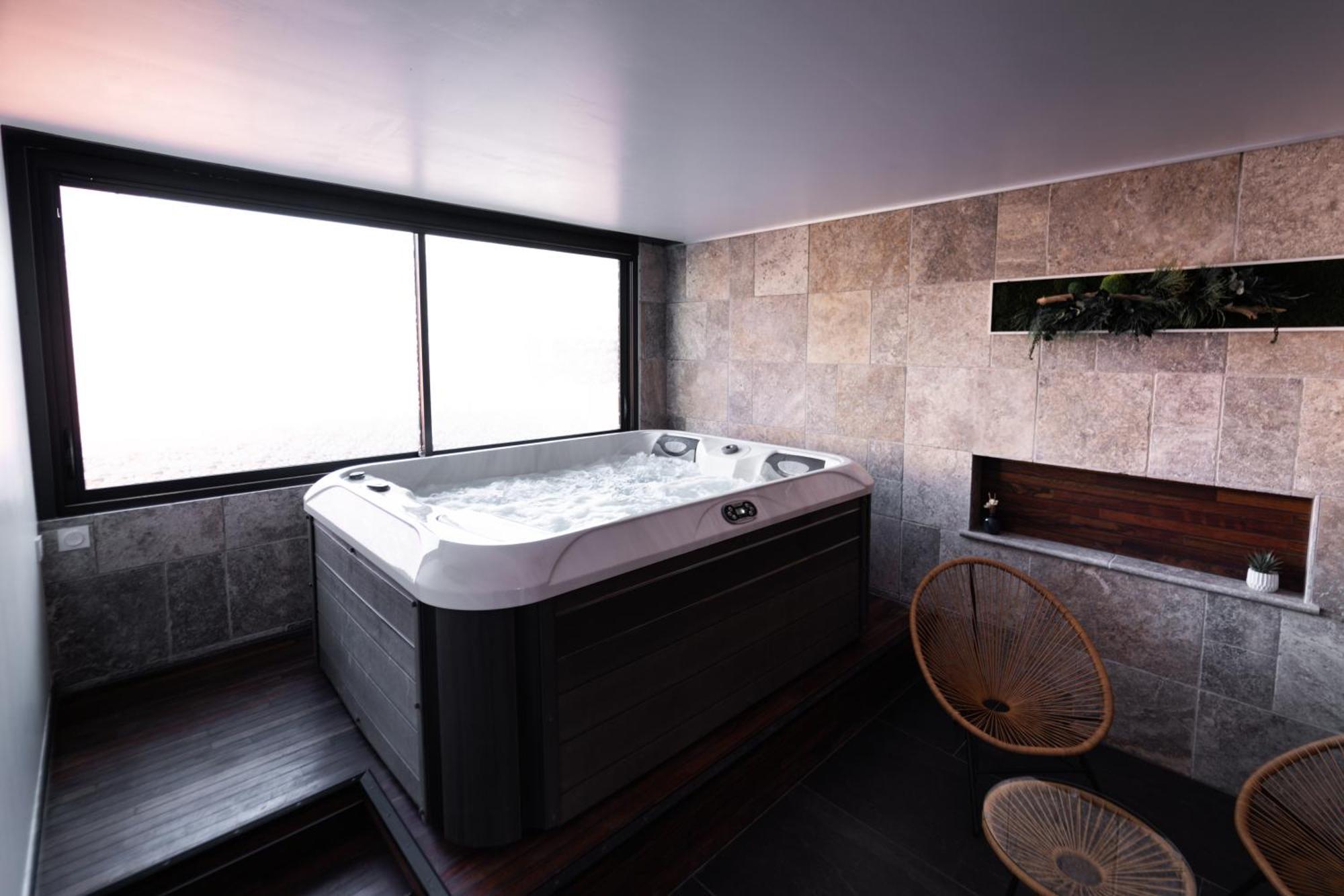 Loft 150 M2 Jacuzzi, Sauna Et Massage Blagnac Exteriör bild