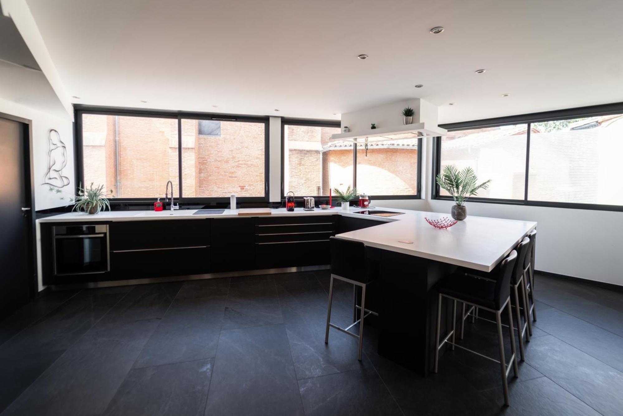 Loft 150 M2 Jacuzzi, Sauna Et Massage Blagnac Exteriör bild